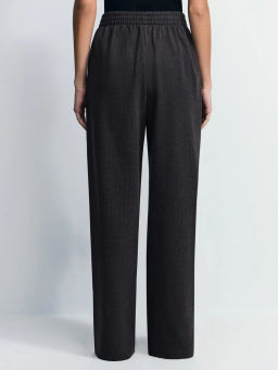 Прямые брюки с эластичным поясом / Zarina