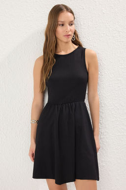 TRENDYOLMILLA Mavi Bask?l? Burumcuk S?f?r Kol Bisiklet Yaka Balon Etekli Mini Orme Elbise TWOSS25EL00219  фото 3