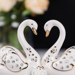Статуэтка Влюбленные лебеди 9,5х17 см / B1981-1 /уп 36/ - ГалеонТрейд фото 2