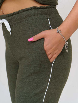 Костюм женский, цвет хаки