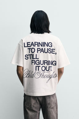 CAMISETA TEXTOS ESTAMPADOS CONTRASTE / Blanco