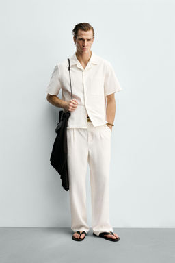 PANTAL?N RELAXED FIT PLIEGUES / Blanco