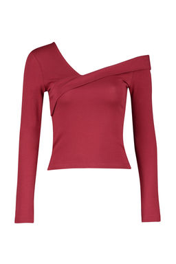Trendyolmilla Siyah Pamuklu Esnek Volanl? Fitted/Vucuda Oturan Crop Orme Bluz TWOAW24BZ00161