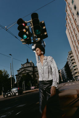 PRINTED BLOUSE WITH PIPING