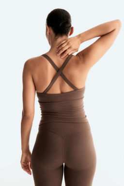 Top de deporte SoftMove con sujetador integrado - H&m фото 3