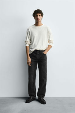 STRAIGHT FIT JEANS