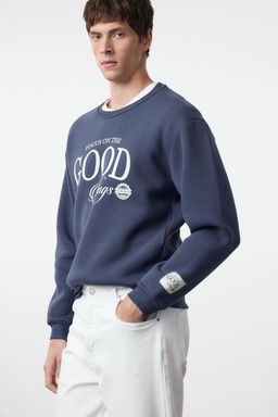 TRENDYOL MAN Lacivert Oversize/Genis Kesim Ici Polar/S?cak Tutan Bask?l? Sweatshirt TMNAW25SW00064 - Trendyolmilla фото 4
