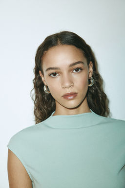 Top en punto roma con peplum - H&m фото 4