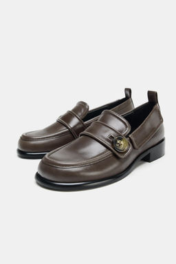 LEATHER LOAFERS WITH BUTTON DETAIL - Zara фото 6