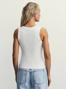 Базовая майка с вырезом халтер / Zarina  фото 5