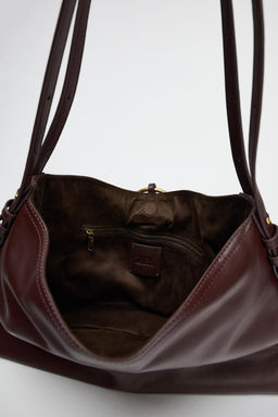 METAL DETAIL BUCKET SHOULDER BAG - Zara фото 11