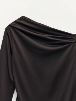 Асимметричное боди со сборками / Zarina