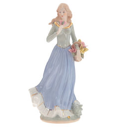 Фигурка декоративная Девушка, L16 W13 H30 см