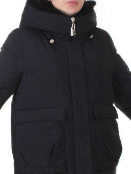 8809 BLACK Куртка зимняя женская (150 гр. холлофайбер)