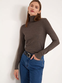 Водолазка из трикотажа B2583/golden - Emka фото 2