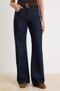 Koyu Mavi Kemerli Yuksek Bel Wide Leg Genis Paca %100 Pamuk Non-Stretch Jeans TWOSS26JE00326 - Trendyolmilla фото 3