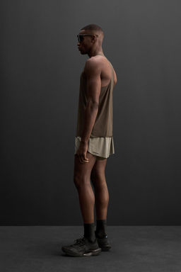 LIGHTWEIGHT TECHNICAL TANK TOP - Zara фото 4