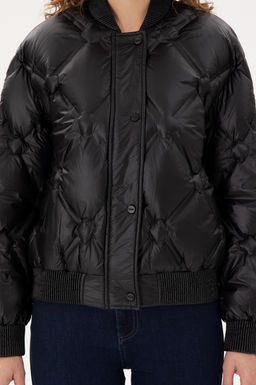 Женское черное пальто Неожиданная скидка в корзине