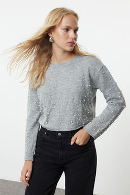 Ac?k Gri Yumusak Dokulu Crop Tas Islemeli Triko Kazak TWOAW25KZ00133