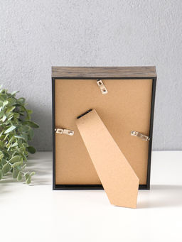 Фоторамка пластик 15х20 см "Ламберто" бежево-чёрный с золотом 21х16х3,5 см