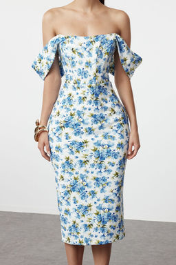 Cok Renkli Vucuda Oturan Korse Detayl? Dokuma S?k Abiye Elbise TPRSS22EL00097