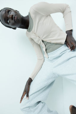 Top de canale con botones - H&m фото 3