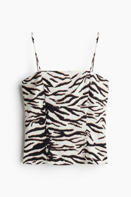 Top ajustado con tirantes espagueti