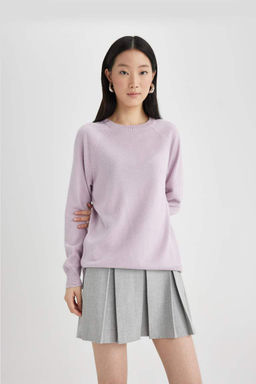 Свитер обычного кроя с круглым вырезом