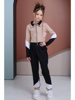 Костюм спортивный