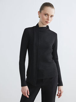 ?al Detayl? Dik Yaka Kad?n Body