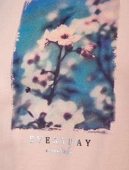 Свободная футболка с принтом из премиального хлопка с эастаном - Vilatte фото 2