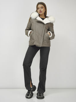 Куртка зимняя женская косуха с мехом и овчиной коричневого цвета 389_1K