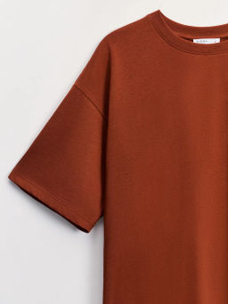 Базовая футболка оверсайз из хлопка OVERSIZE0526-21 / Zarina