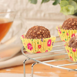 Цена за 300 шт. Форма для выпечки кексов бумажная UPAK LAND «Цветы», 3.5×2 см, одноразовая, жёлтая