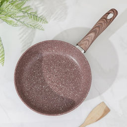 Сковорода Доляна «Брауни», d=24 см, пластиковая ручка, антипригарное покрытие, индукция, алюминий, коричневая