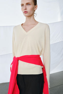 EXTRA-FINE KNIT V-NECK JUMPER - Zara фото 10