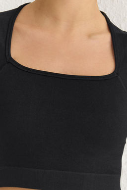 Siyah Seamless/Dikissiz Kare Yaka Crop Orme Spor Ust/Bluz THMSS25BZ00000