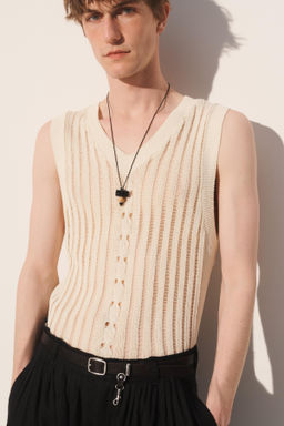 CAMISETA TANK PUNTO ESTRUCTURA CALADOS / Beige claro - Zara фото 2