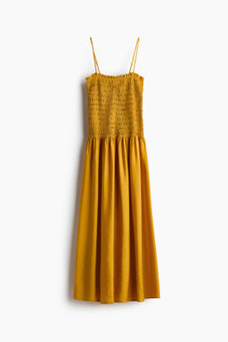 Vestido de tirantes con cuerpo nido de abeja