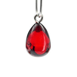 Кулон капелька из янтаря 10*13мм цв.вишня.