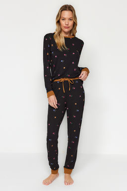 Trendyolmilla Siyah %100 Pamuklu Cicekli Tshirt-Jogger Orme Pijama Tak?m? THMAW24PT00227