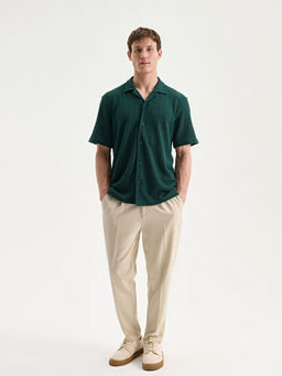 Regular Fit Resort Yaka K?sa Kollu Erkek G?mlek