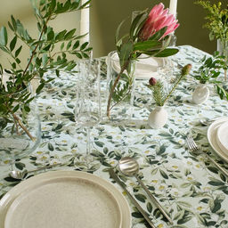 Скатерть Доляна Apple flowers, 146?220 см, 100% хлопок, рогожка 164 г/м?