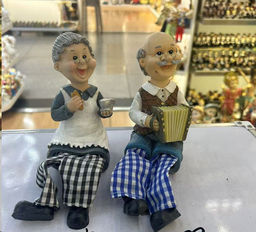 Фигурка Бабушка, Дедушка висячие ножки 13 см / YG771 /уп 2/96/