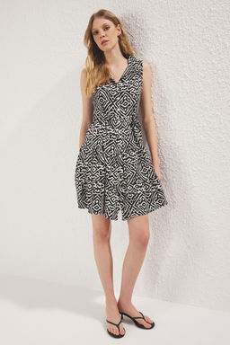 Mavi Cicek Bask?l? Dugmeli Polo Yaka Skater/Belden Ac?lan Esnek Mini Orme Elbise TWOSS25EL00688 - Trendyolmilla фото 7