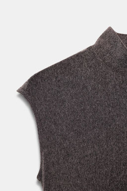 TOP SOFT CUELLO ALTO / marr?n vigor? - Zara фото 7