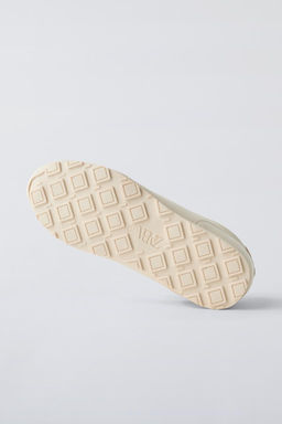 THIN SOLE SNEAKERS - Zara фото 6