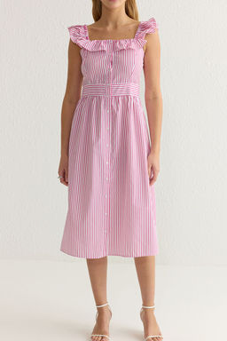 Fusya Cizgili Belden Ac?lan F?rf?rl? Dugme Detayl? Midi Dokuma Elbise TWOSS21EL1306