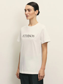 Футболка оверсайз с вышивкой / Zarina  фото 4