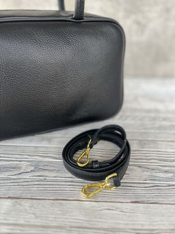 Женская кожаная сумка бочонок 1003 Блек